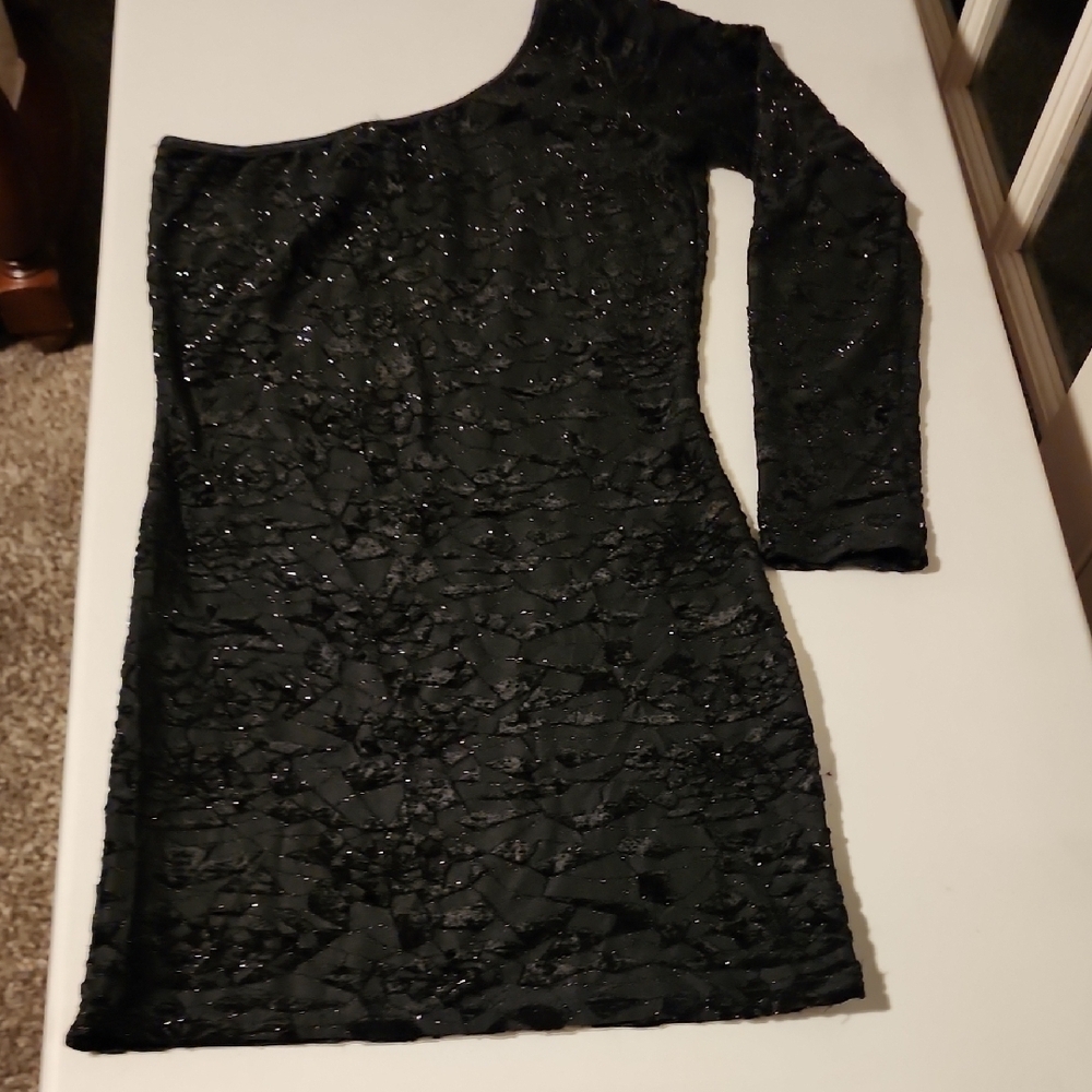 Sexy, One-Shoulder With Sleek Silhouette In Size M